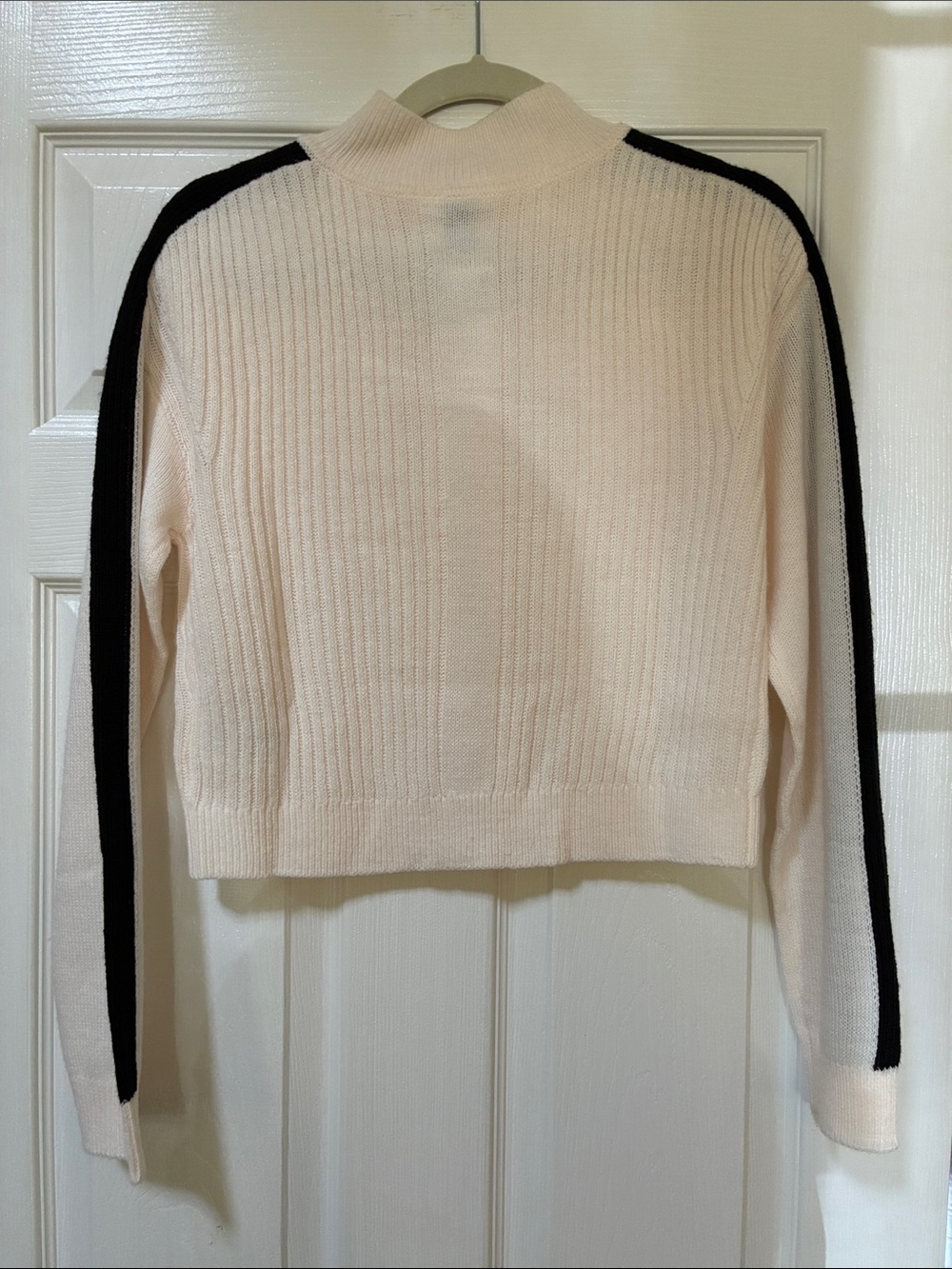 H&M DIVIDED Cream Ribbed Knit Top - Picture 3 of 4